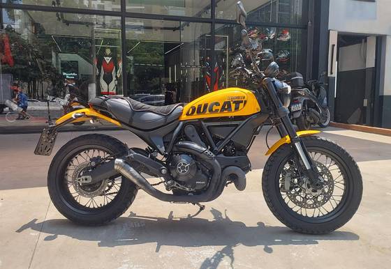 DUCATI SCRAMBLER CLASSIC 